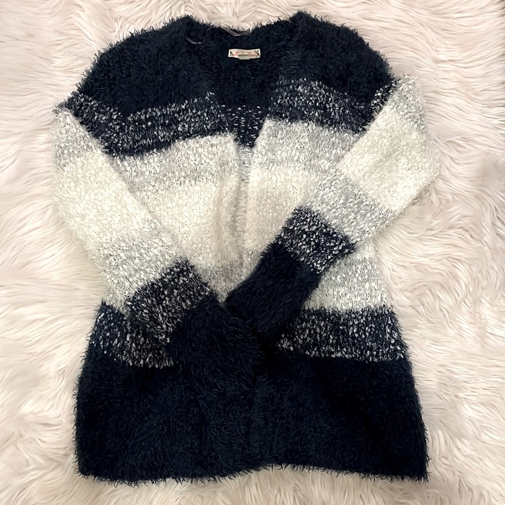 Women’s Fuzzy Cartigan